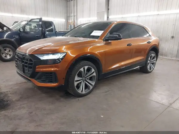 WA1CVAF19KD008334 2019 AUDI Q8 - Image 2