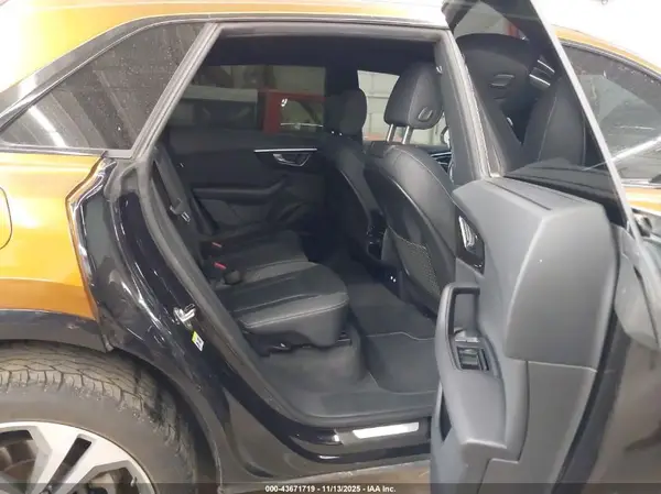 WA1CVAF19KD008334 2019 AUDI Q8 - Image 8