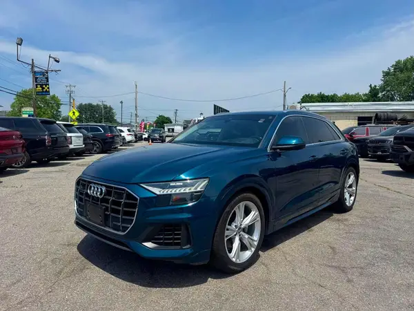 WA1CVAF19KD008785 2019 AUDI Q8 - Image 2