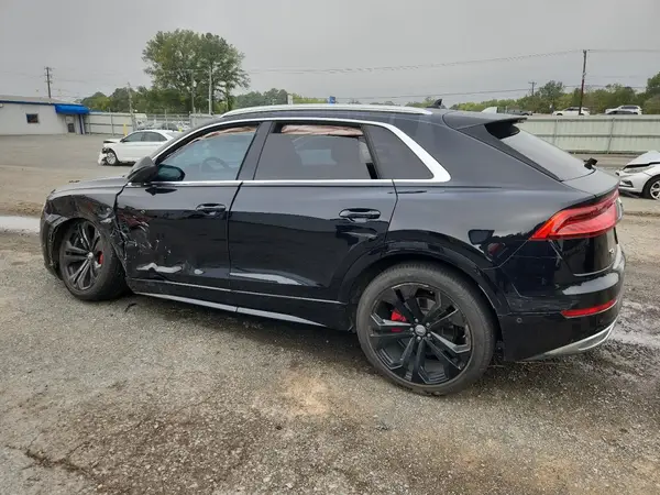WA1CVAF19KD035503 2019 AUDI Q8 - Image 2