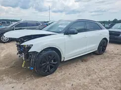 WA1CVAF19KD043696 2019 AUDI Q8