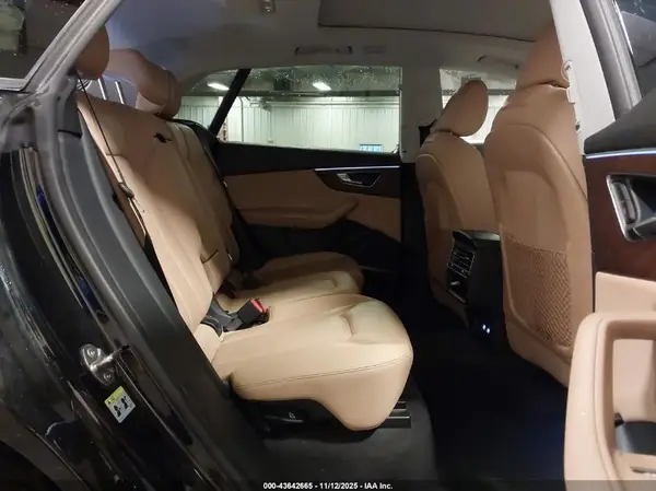 WA1CVAF1XKD015387 2019 AUDI Q8 - Image 8