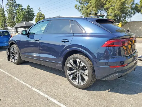 WA1CVBF10RD003345 2024 AUDI Q8 - Image 2
