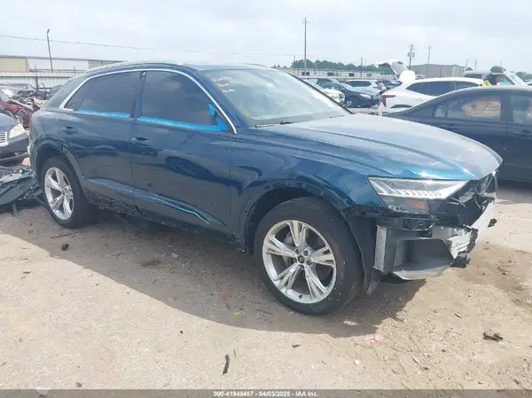 WA1CVBF11MD022043 2021 AUDI Q8 - Image 1