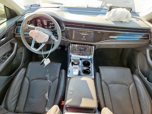WA1CVBF12KD021240 2019 AUDI Q8 - Image 8