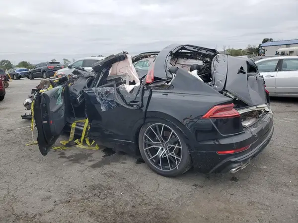 WA1CWBF10PD034136 2023 AUDI SQ8 - Image 2