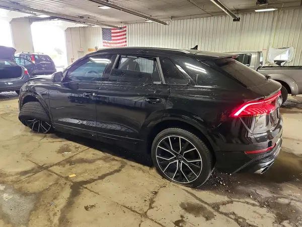 WA1CWBF18ND026718 2022 AUDI SQ8 - Image 2