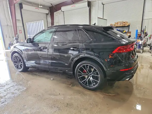 WA1CWBF19ND026257 2022 AUDI SQ8 - Image 2