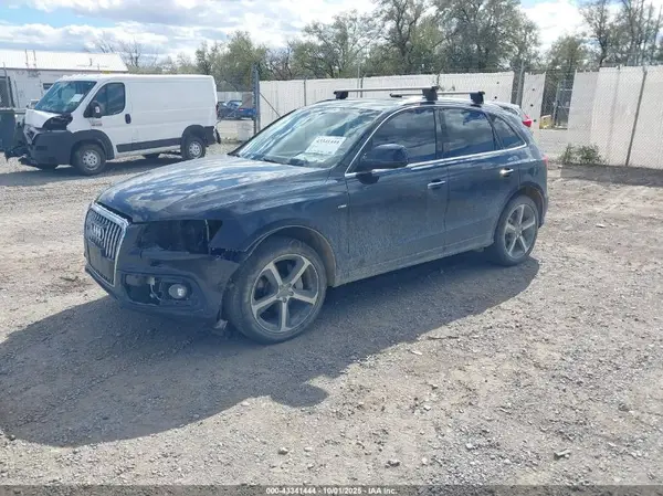 WA1D7AFP1HA067164 2017 AUDI Q5 - Image 2