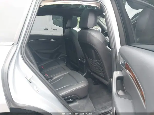 WA1D7AFP1HA072204 2017 AUDI Q5 - Image 8