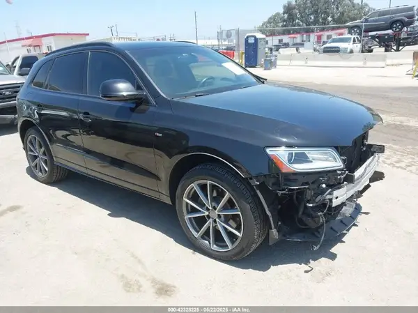 WA1D7AFP7HA031091 2017 AUDI Q5 - Image 1
