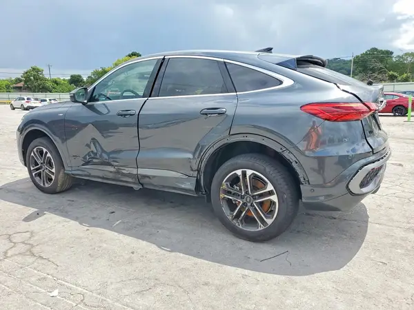 WA1DAAGU7T2008533 2026 AUDI Q5 - Image 2