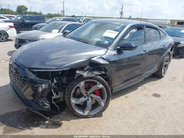 WA1DCBGE0RB039611 2024 AUDI SQ8 - Image 2