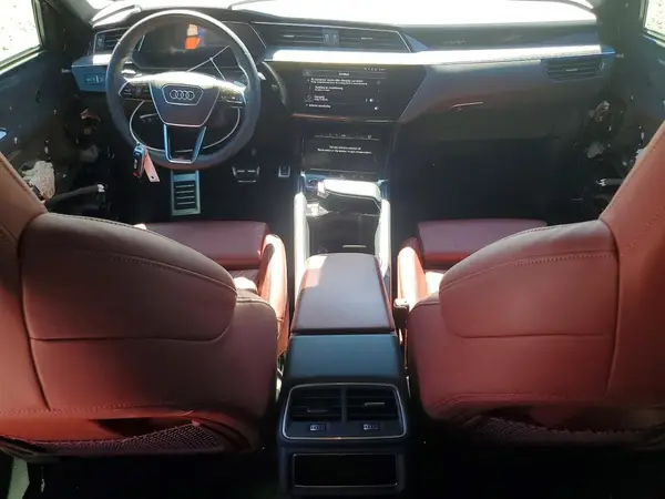 WA1DCBGE5RB051740 2024 AUDI SQ8 - Image 8