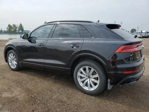 WA1DVAF10MD030830 2021 AUDI Q8 - Image 2