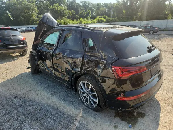 WA1E2AFY0N2077086 2022 AUDI Q5 - Image 2