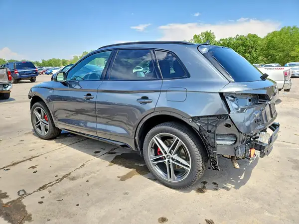 WA1E2AFY0R2140533 2024 AUDI Q5 - Image 2