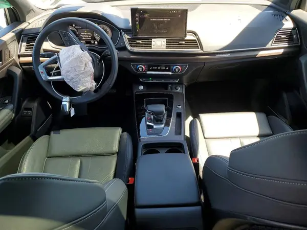WA1E2AFY0S2019605 2025 AUDI Q5 - Image 8
