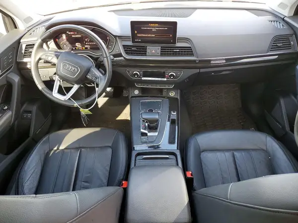 WA1E2AFY1L2070077 2020 AUDI Q5 - Image 8