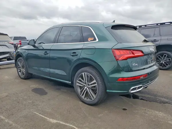 WA1E2AFY1L2093410 2020 AUDI Q5 - Image 2