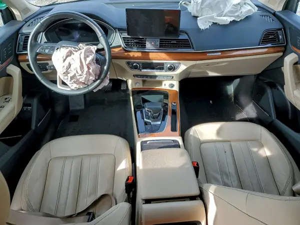WA1E2AFY1M2040739 2021 AUDI Q5 - Image 8