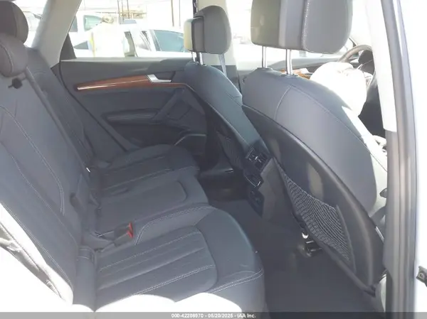 WA1E2AFY1M2043365 2021 AUDI Q5 - Image 8