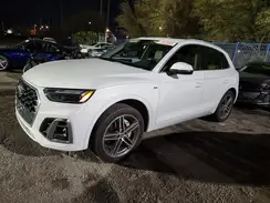 WA1E2AFY1M2063793 2021 AUDI Q5