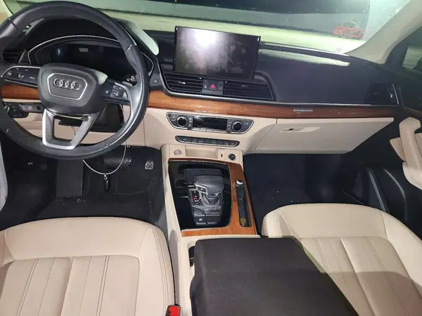 WA1E2AFY1M2063793 2021 AUDI Q5 - Image 8