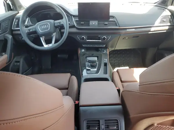 WA1E2AFY1R2086076 2024 AUDI Q5 - Image 8