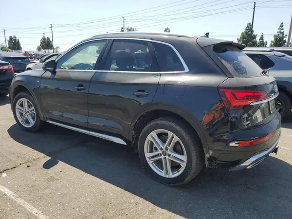 WA1E2AFY1R2111932 2024 AUDI Q5 - Image 2