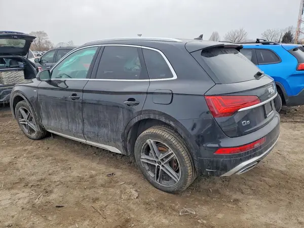WA1E2AFY1R2121716 2024 AUDI Q5 - Image 2
