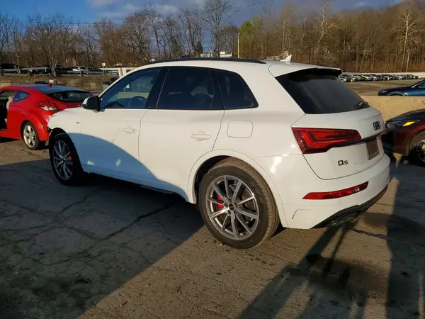 WA1E2AFY1R2131128 2024 AUDI Q5 - Image 2