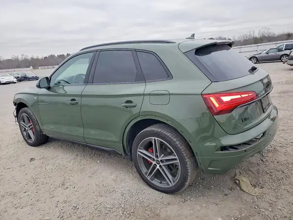 WA1E2AFY1R2153579 2024 AUDI Q5 - Image 2