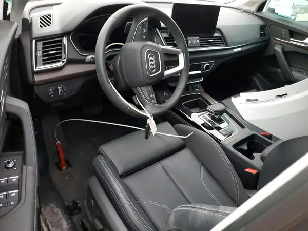 WA1E2AFY1S2014798 2025 AUDI Q5 - Image 8