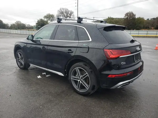 WA1E2AFY2M2031306 2021 AUDI Q5 - Image 2