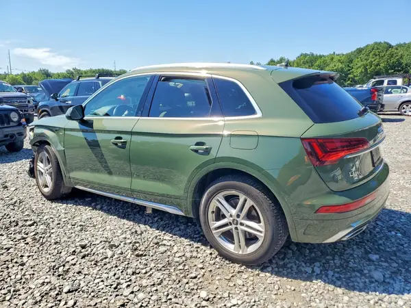 WA1E2AFY2M2113844 2021 AUDI Q5 - Image 2