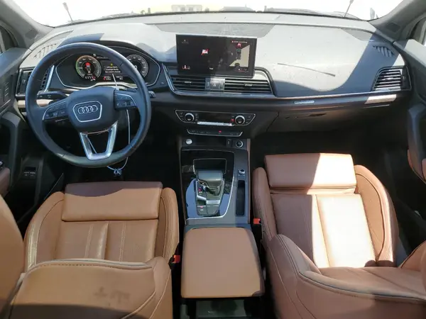 WA1E2AFY2M2129560 2021 AUDI Q5 - Image 8