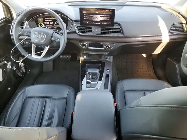 WA1E2AFY2M2136539 2021 AUDI Q5 - Image 8