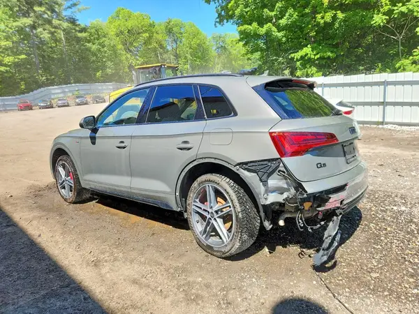 WA1E2AFY2R2028008 2024 AUDI Q5 - Image 2