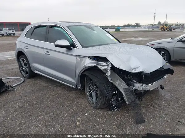 WA1E2AFY2R2145801 2024 AUDI Q5 - Image 1