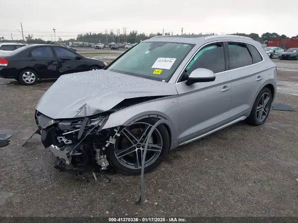 WA1E2AFY2R2145801 2024 AUDI Q5 - Image 2