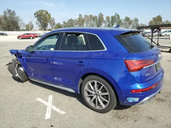 WA1E2AFY3M2137490 2021 AUDI Q5 - Image 2