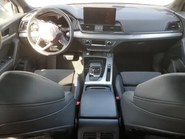 WA1E2AFY3M2137490 2021 AUDI Q5 - Image 8