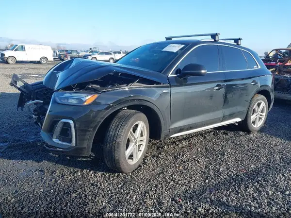 WA1E2AFY3R2084071 2024 AUDI Q5 - Image 2