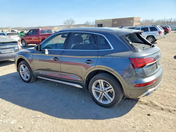 WA1E2AFY3R2129705 2024 AUDI Q5 - Image 2