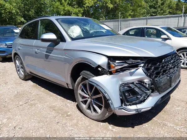 WA1E2AFY3R2139764 2024 AUDI Q5 - Image 1