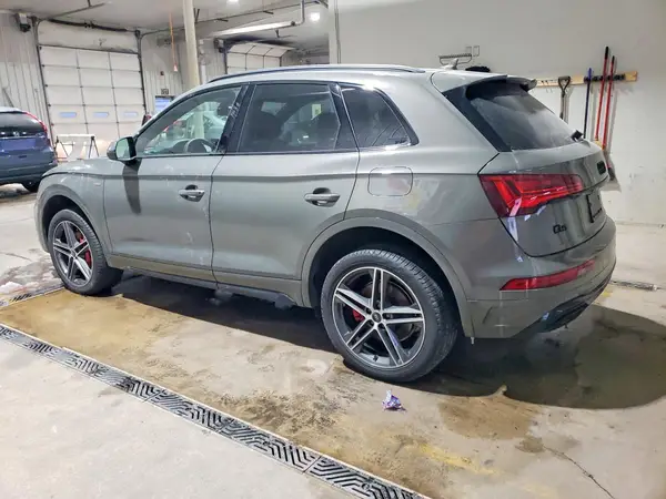 WA1E2AFY3R2149498 2024 AUDI Q5 - Image 2
