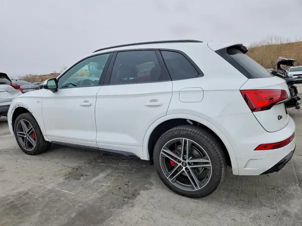 WA1E2AFY3S2047723 2025 AUDI Q5 - Image 2
