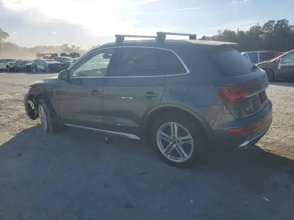 WA1E2AFY4M2017519 2021 AUDI Q5 - Image 2
