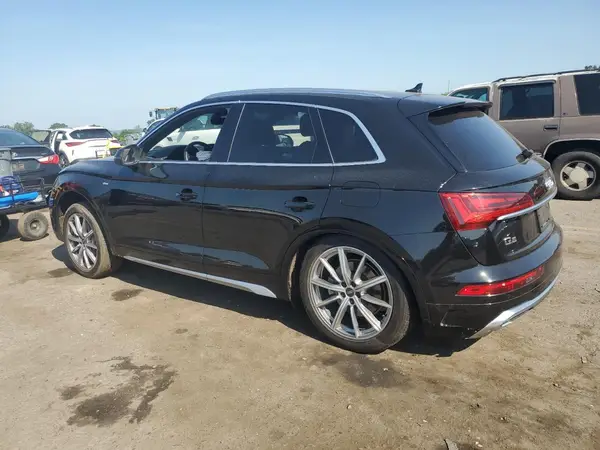 WA1E2AFY4M2043666 2021 AUDI Q5 - Image 2